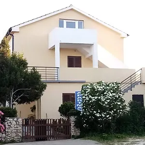 Bozito Apartament Nin