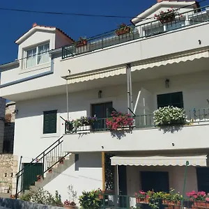 Viktorija Apartament Seget Vranjica